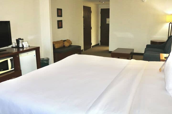 Room 6 of 47